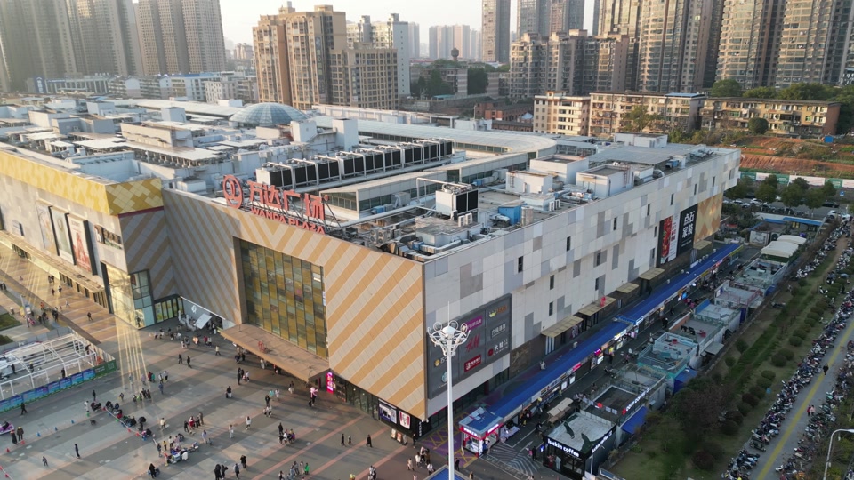 衡阳蒸湘万达广场,一站式购物广场,是衡阳市第一人气商圈吗?