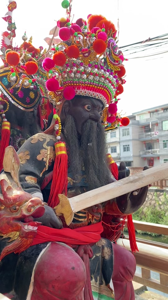 张公圣君,名吉,俗称张公,道教闾山派道士,号慈观,法名圆觉,亦佛亦道