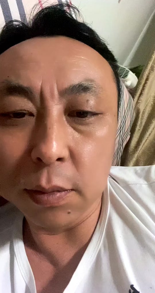 神鹰黑手哥为什么跟姜春玲玩 - 抖音