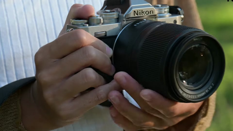 尼康1650和国产镜头对比 - 抖音