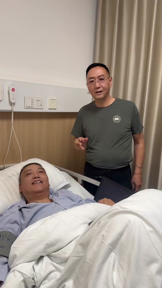 南京霞哥和曹主任