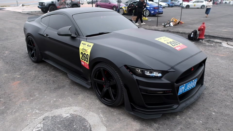 黑帅智能跑车真的能无人驾驶吗 - 抖音