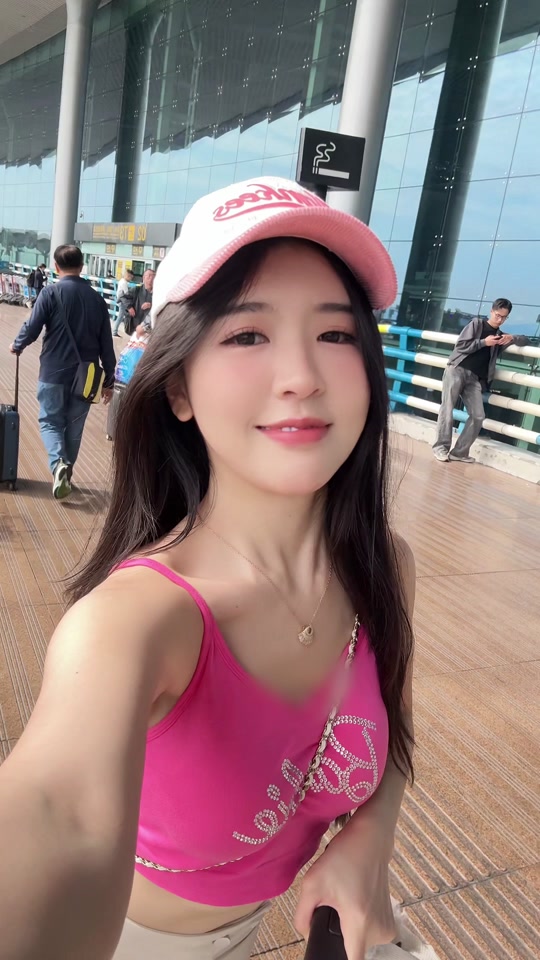 抖音台妹棒球=抖音上打台球的那个美女叫什么
