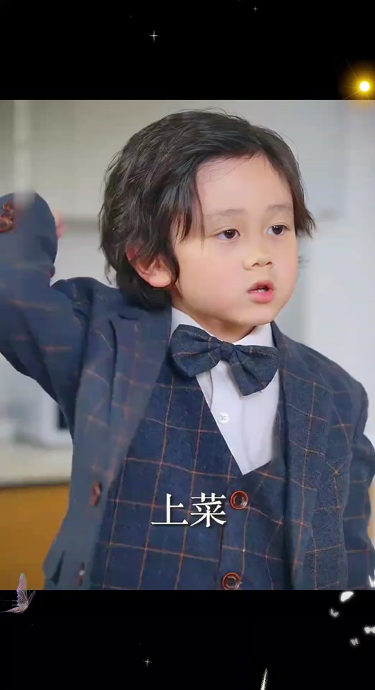 萌娃六岁半中林嘟嘟的扮演者是谁? - 抖音