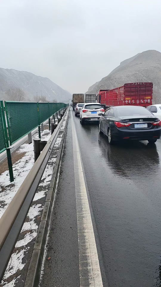 2月25号新区兰州高速还堵车严重吗 - 抖音