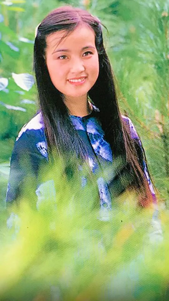 李玲放开那个女孩_李玲个人资料简介_演员李玲简介 - 抖音