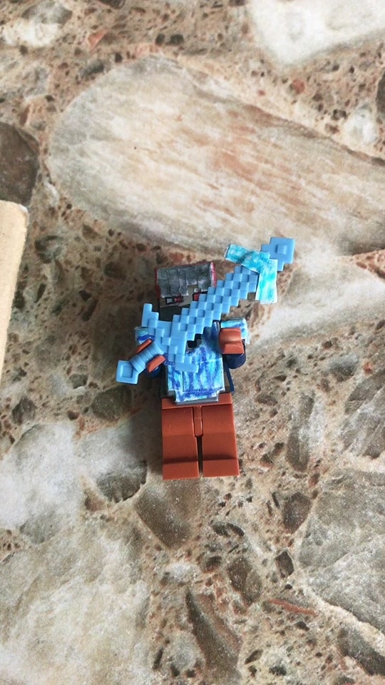 终末鸟:#乐高 #我的世界 #烦人的村民 #烦人的村民积木 colder武器