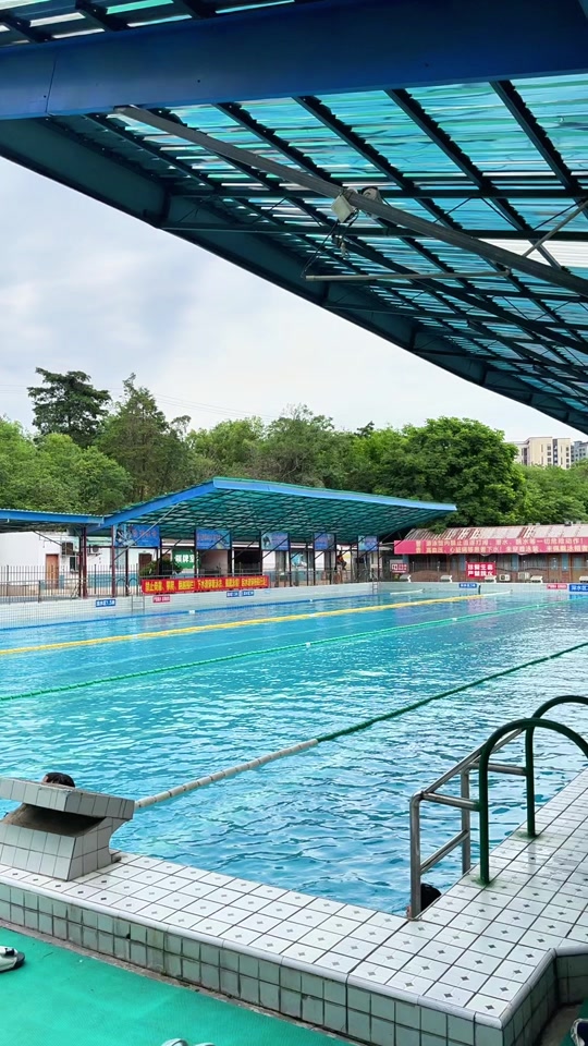 南湖小学游泳馆