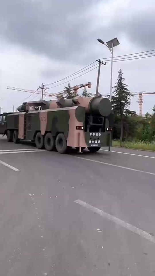 防空导弹车模型