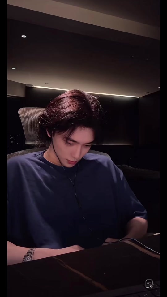 夏木小姐个人资料 - 抖音