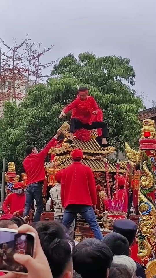徐闻游神穿令箭全过程 - 抖音