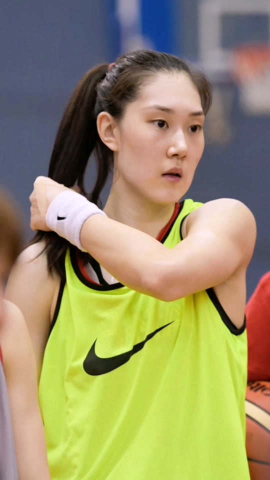 中国女篮对日本孙梦然为什么没上 - 抖音