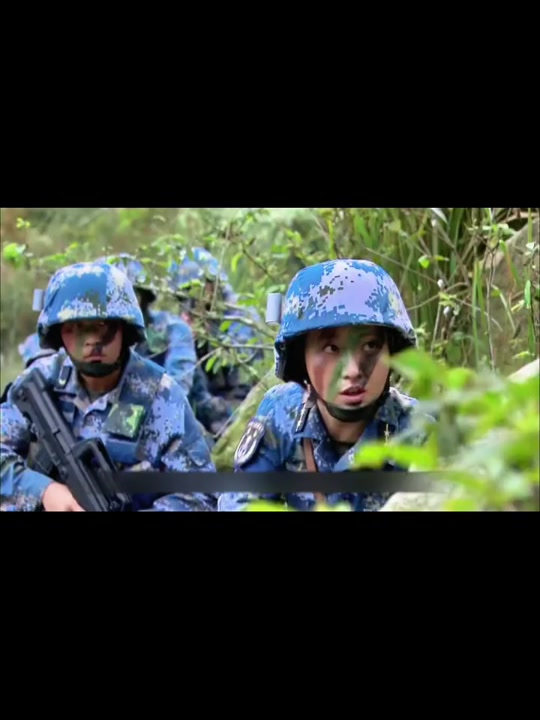 蒋小鱼嫌装备旧找到旅长