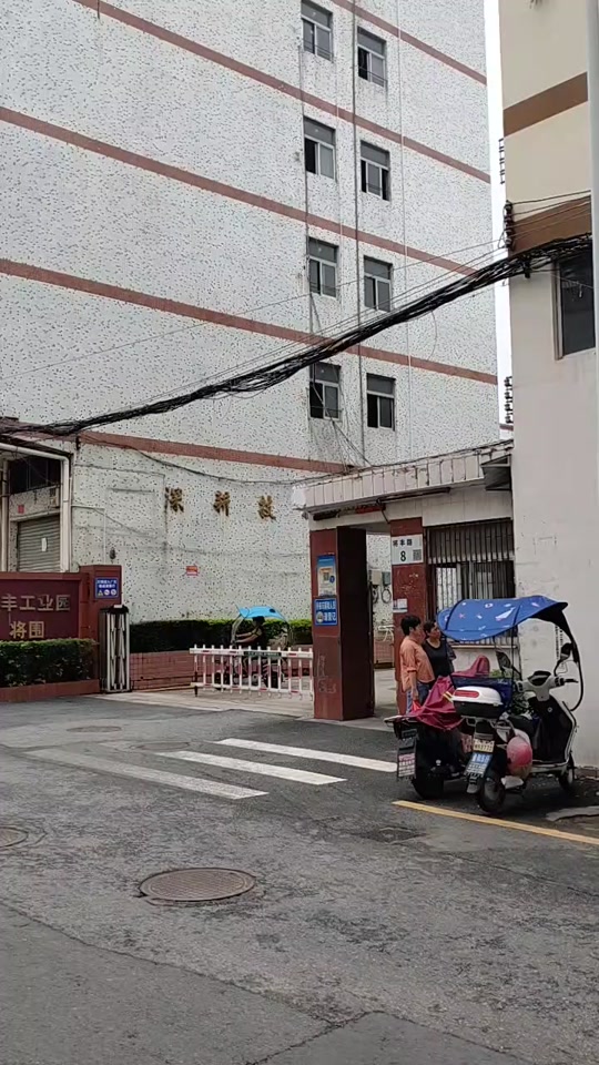 精密接插件在科技产品的隐形守护者