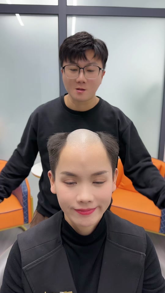 石家庄丝言假发定制～张博