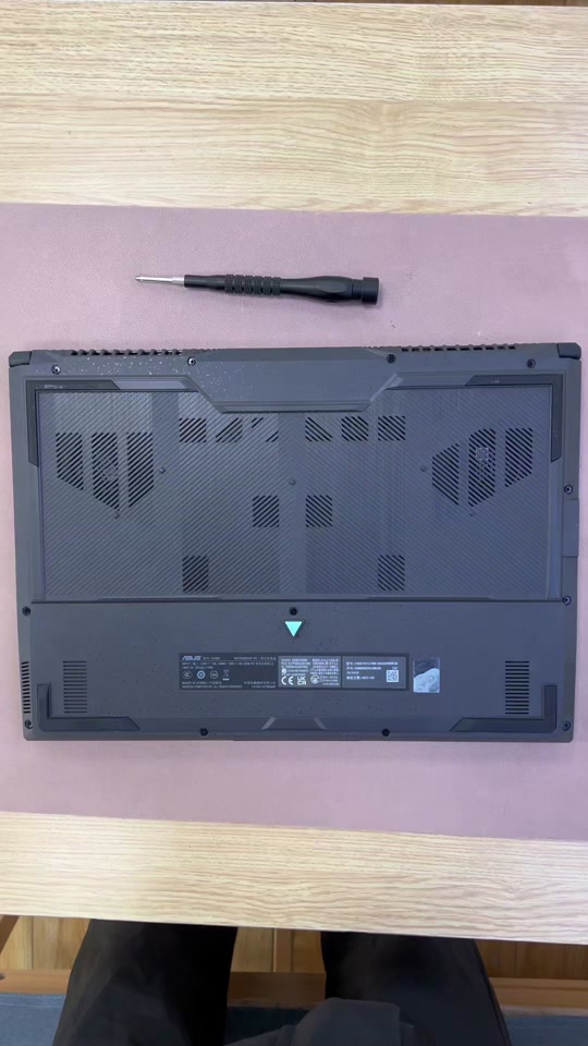 华硕yx570z固态硬盘如何装 - 抖音