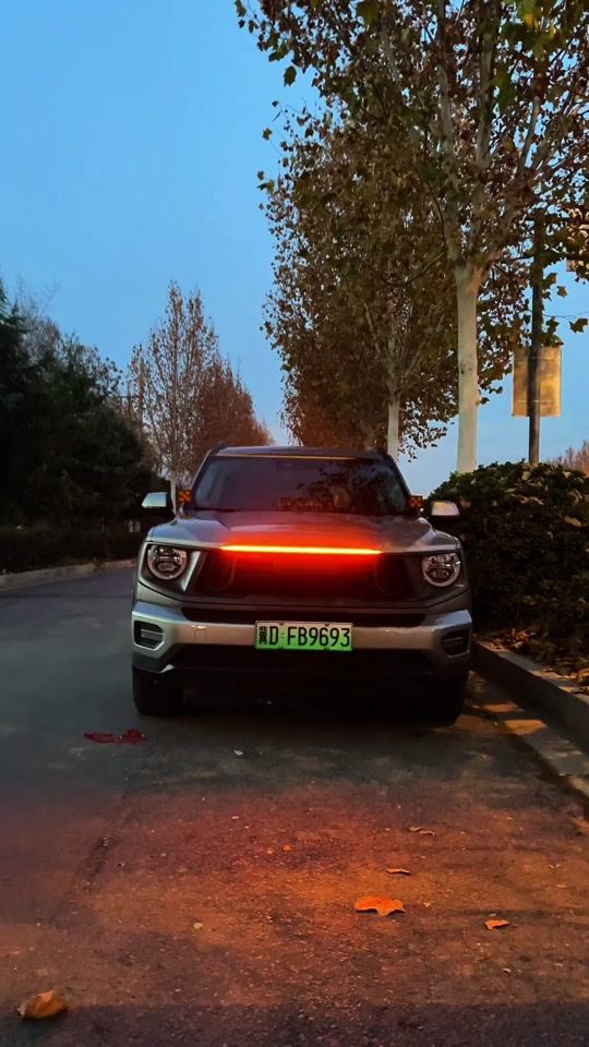 哈弗大狗氛围灯无损安装