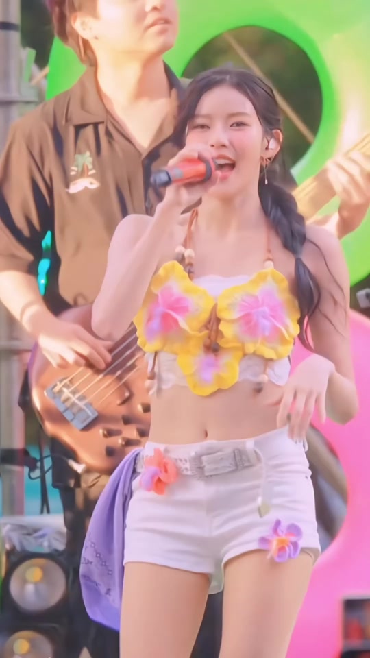 徐艺演唱whatever