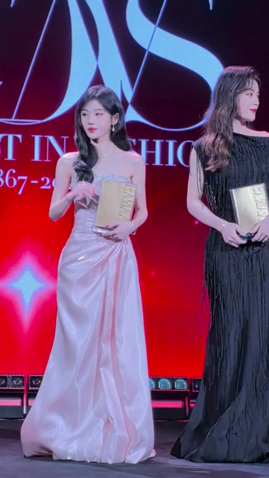 时尚芭莎年度派对晚宴方圆