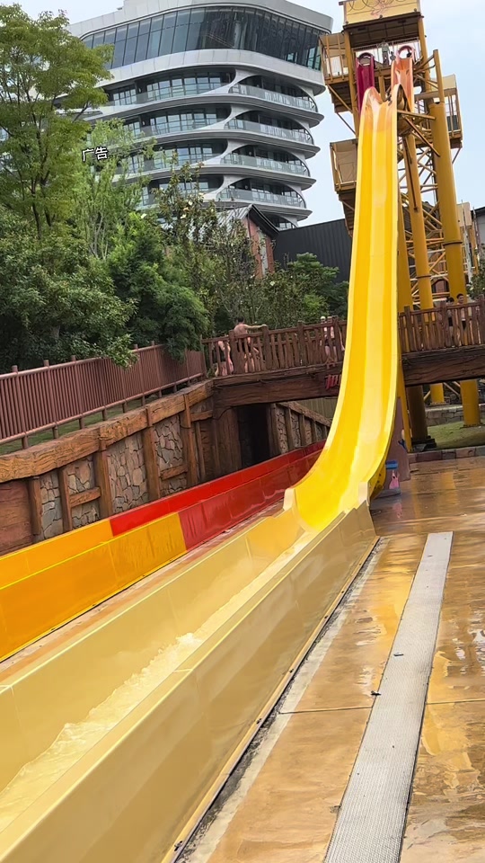 90度垂直滑梯水上乐园