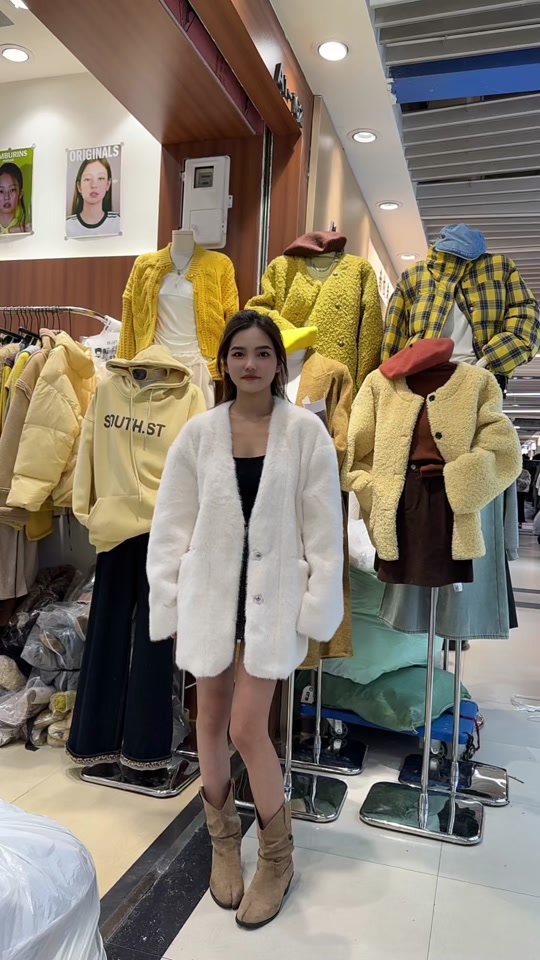 昆明螺蛳湾新款女装