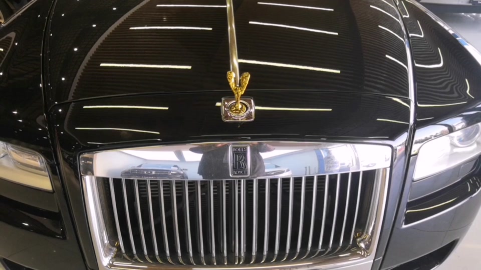 红旗小金人_红旗小金人报价_红旗小金人车标图 - 抖音