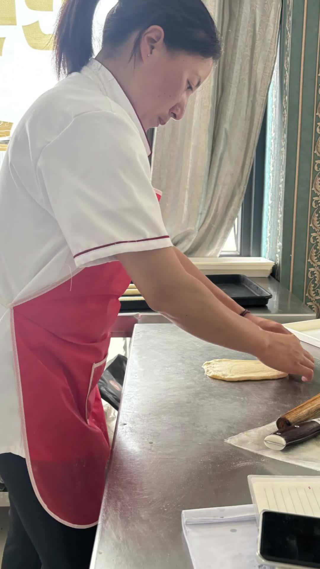 想学餐饮的简单介绍 想学餐饮的简单

先容
（我想学餐饮,学什么比较好?） 餐饮