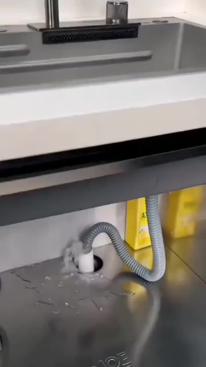 浴室柜的排水管千万不要直接插进下水管道,快试试这款