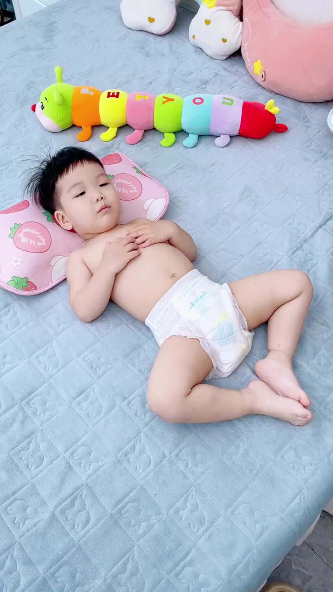 防滑软底好看又好穿 哪个小女孩拒绝得了#儿童凉鞋 #公主鞋 #童鞋