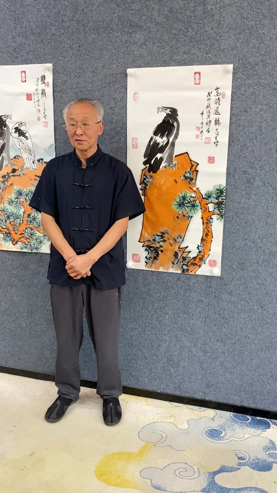 杨成喜老师现场创作大写意国画鹰