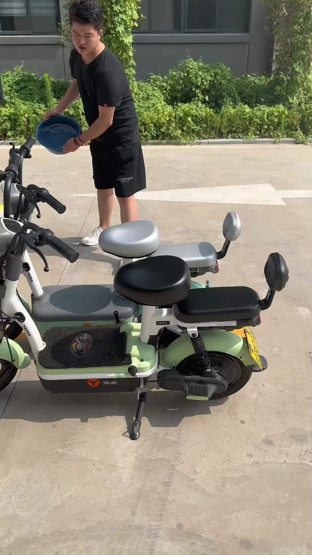 这个电瓶车座套设计的太巧妙了,不仅防晒还防水#电动车座套 #骑车装备