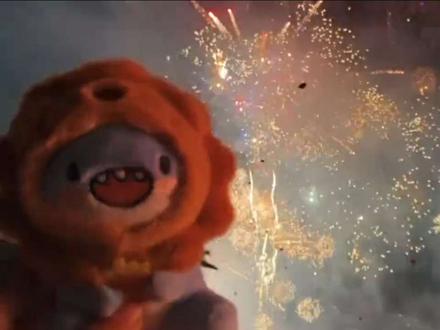 2026年00:00的烟花
有鲨狮弟陪着我🥰
就像莎莎和楚钦老师陪着我一样
2026年老己我继续带你去线下😉
#烟花 #跨年 #孙颖莎王楚钦 #莎头 #5114