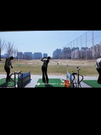 周一高尔夫日~
高尔夫球瘾犯了 建议下次小姐姐穿迪桑特#高尔夫 #女大学生日常生活