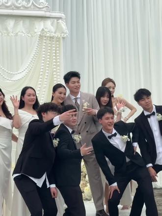 【宋流轩•乐阿敏】婚礼现场花絮#新婚快乐百年好合 #宋流轩 @无敌阿敏 #互动相机 @一只牛ᵖʰᵒᵗᵒ ᵇᵒᵒᵗʰ