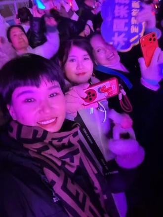 哪一首都好听、愿望终于实现了 分成两个分享给亲们 #海来阿木演唱会 #海来阿木邢台演唱会#海来阿木名义