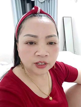 军哥这下看你怎么收场,两个好女人都被你弄丢了,军哥真不是个省油的灯,现在看谁还能帮到你,自己好自为之吧,