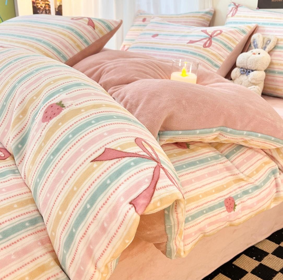 2025秋冬新款活性牛奶绒印花四件套。#面料柔软舒适 #床上四件套