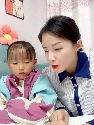 大雯和孩儿们☀️