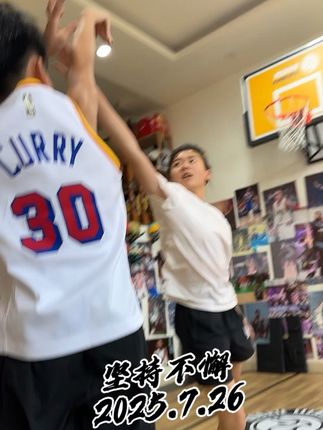 坚持不懈#篮球#小菜鸡#我的奥尼尔姐姐 #库里#欧文