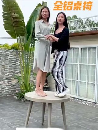 #创作灵感 我今天隆重为大家推荐这款户外全铝桌椅,无论是我们在别墅花园阳台,它都非常方便。这款全铝合金桌椅不怕风吹日晒雨淋,能用上好几十年欢迎大家购买! #全铝合金桌椅 #方便又实用 #结实耐用 #好物分享