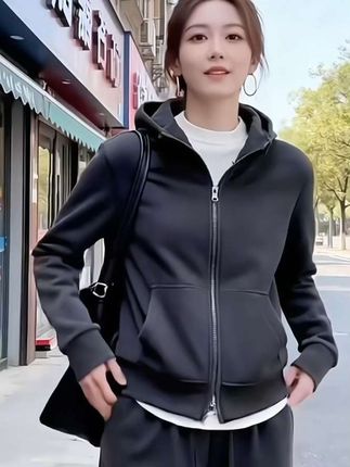 高级感休闲运动服套装,女2025春秋爆款宽松时尚洋气卫衣两件套潮#春秋穿搭 #高级感穿搭 #时尚气质穿搭 #休闲百搭 #减龄显瘦穿搭