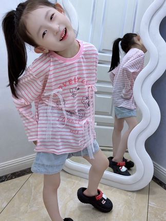 就是要趁女儿小时候!,尝试各种风格,留下许许多多的照片,长大后回忆里都是美好~#我的女孩👧🏻 #生女儿就是用来打扮的
