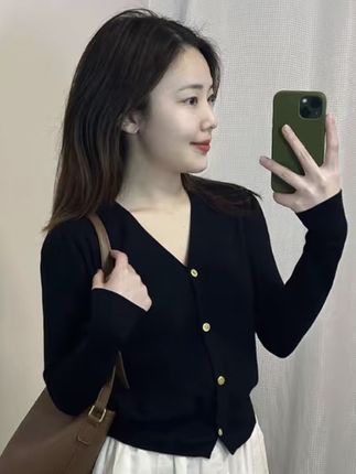 #针织开衫穿搭 #显瘦穿搭 #穿出自己的风格 #简约大气 #秋冬穿搭