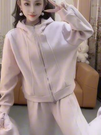 #时尚穿搭女装 #秋冬穿搭 #套装显瘦穿搭 #休闲风穿搭 #外套穿搭