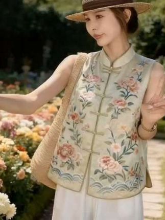 D999-2903【花海上衣LL】国风无袖马甲2025年夏季新中式刺绣上衣女#房管花园 #卓越档一口价 #新天地房产 #房产中介费