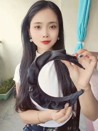 高颅顶褶皱木耳边时尚宽边显脸小发箍头箍发卡 #木耳边发箍 #发卡 #发夹#dou上热门🔥🔥🔥 #好物分享