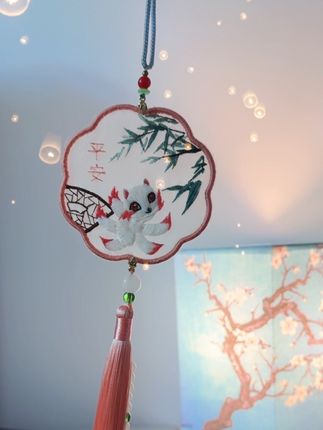 这个世界可以喜欢的人太多,心动的感觉也很普遍,如果有人愿意给你一针一线的情谊,那你一定要好好珍惜#千决#手工diy#惊喜#仪式感不能少