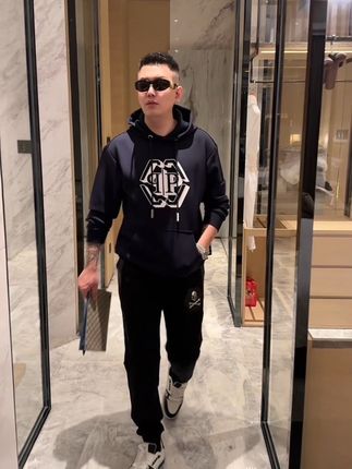 #卫衣 #卫衣套装 #套装 #休闲套装 #秋冬穿搭 宝蓝色今天的流行色