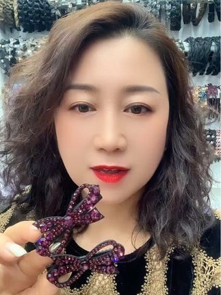 #美出高级感 #今日分享 #精美发饰 @孝义市花花饰界饰品店