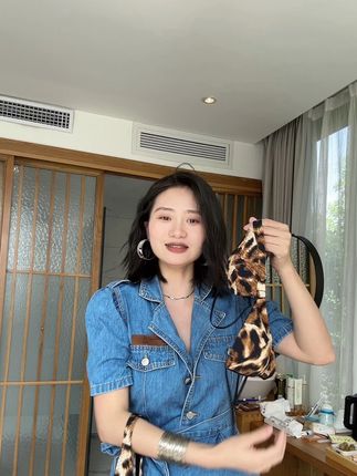 能当泳衣的一款内衣 其实很多种搭法 喜欢的姐妹可以冲#豹纹 #内衣推荐 #泳衣比基尼 #海边沙滩 #小胸必备款式
